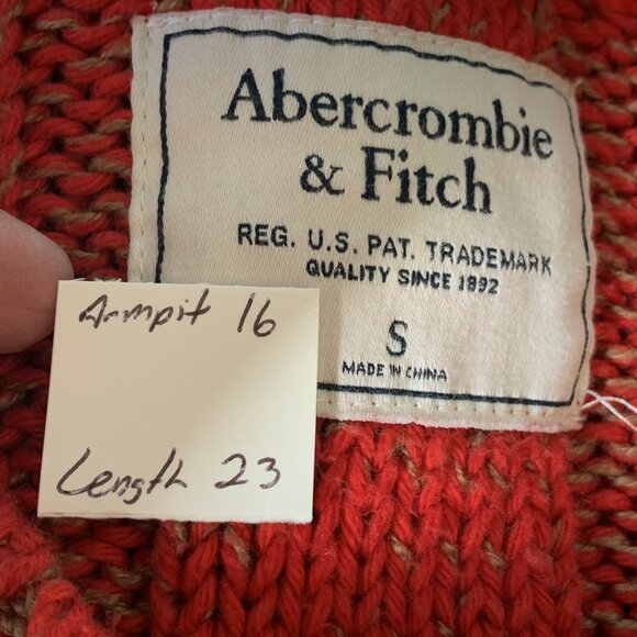 Abercrombie & Fitch Women’s Y2K Red Chunky Cable Knit Sweater Size Small Preppy - Picture 2 of 10